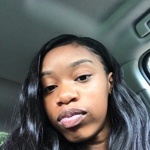 Meet your Posher, Marianne